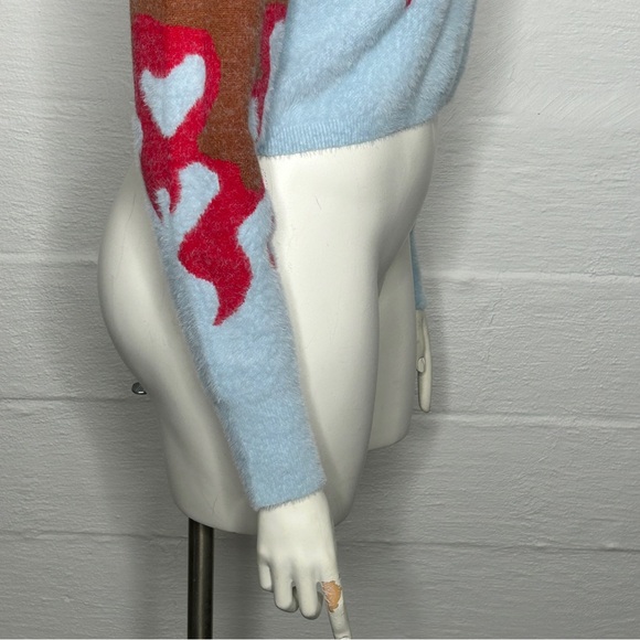 Adele B. Women's Flame Crop Sweater Size Large Fuzzy Blue Red Brown - Picture 16 of 16